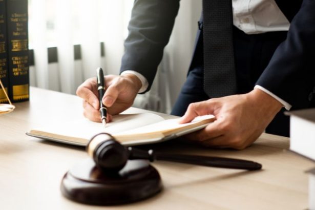 Alexandre Victor De Carvalho