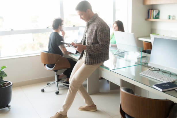 Para Paulo Henrique Silva Maia, levar tecnologia e conectividade às periferias é essencial para combater desigualdades sociais.