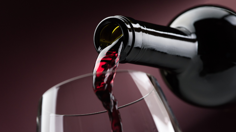 Kelsem Ricardo Rios Lima revela como a combinação entre aromas e sabores transforma o ato de degustar vinho em uma verdadeira arte sensorial.